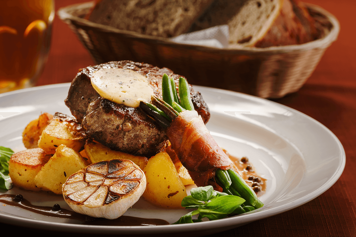 Beef sirloin steak with caramelized garlic