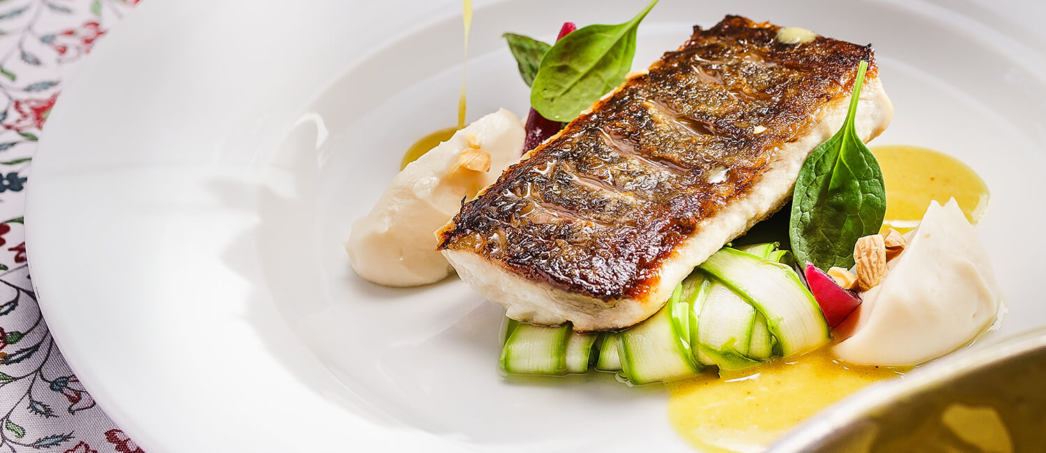 Crispy carp with asparagus and asparagus salad