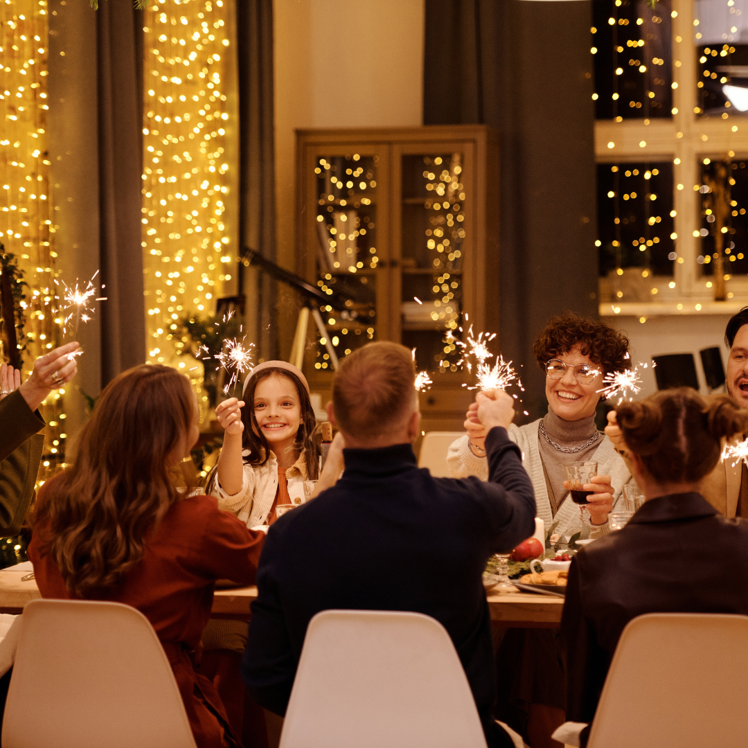 stolovanie so strieborným príborom